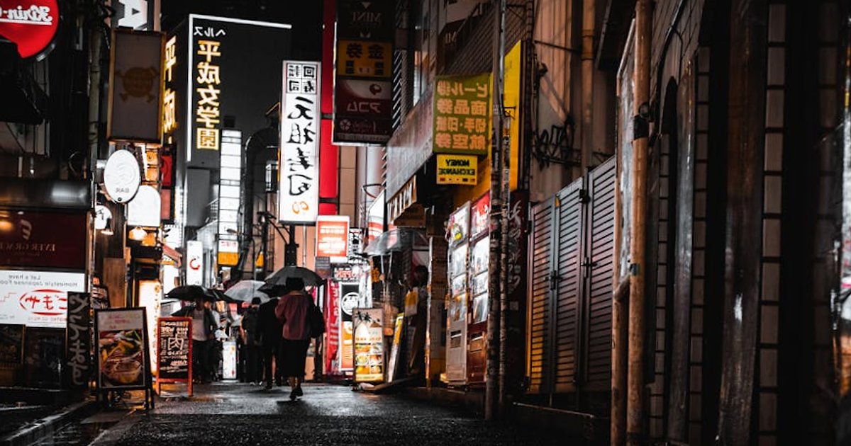 Jak jeść w Japonii taniej niż w Polsce? Praktyczny budżet 20–30 zł za posiłek