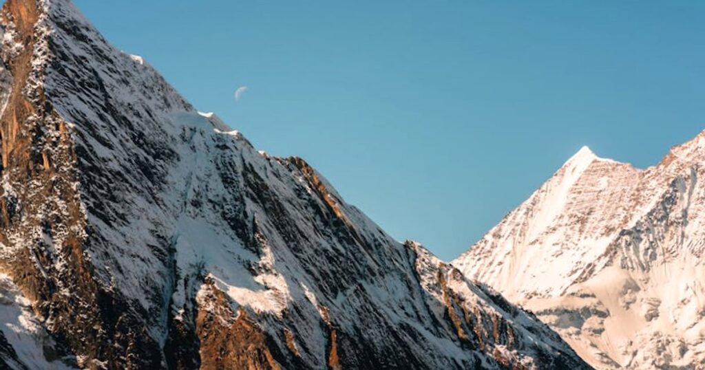 Lista sprzętu na Himalaje bez przepłacania: co naprawdę warto zabrać na trekking w Nepalu